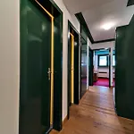 Chesa Cuntainta -