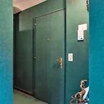 Chesa Cuntainta - *